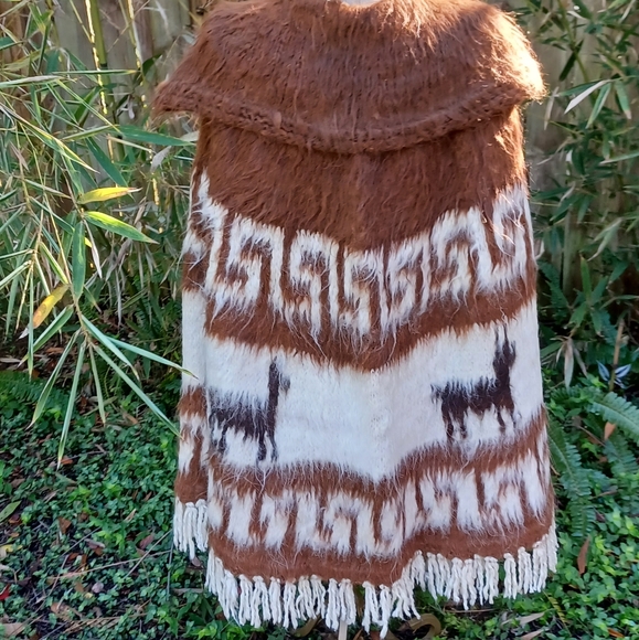 Mohair Cape/Poncho - Picture 4 of 4